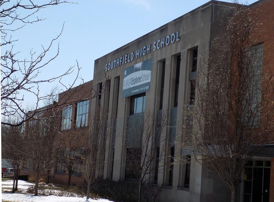 Southfield HighSchool graduated its first class in 1954, according to Kenson Siver,  author of A Brief History of Southfield.